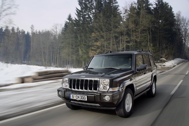 В модельном ряду Jeep Commander появятся дизельный двигатель и комплектация Overland