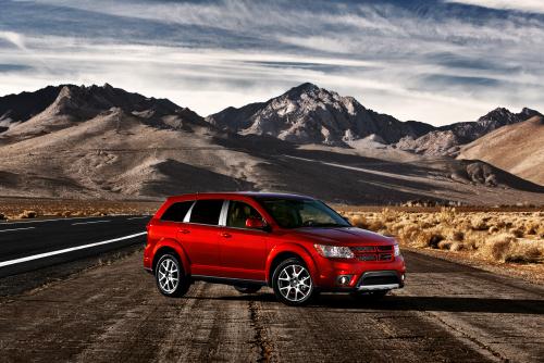 Обновленный Dodge Journey с полным приводом в продаже с 1 февраля 2012 года